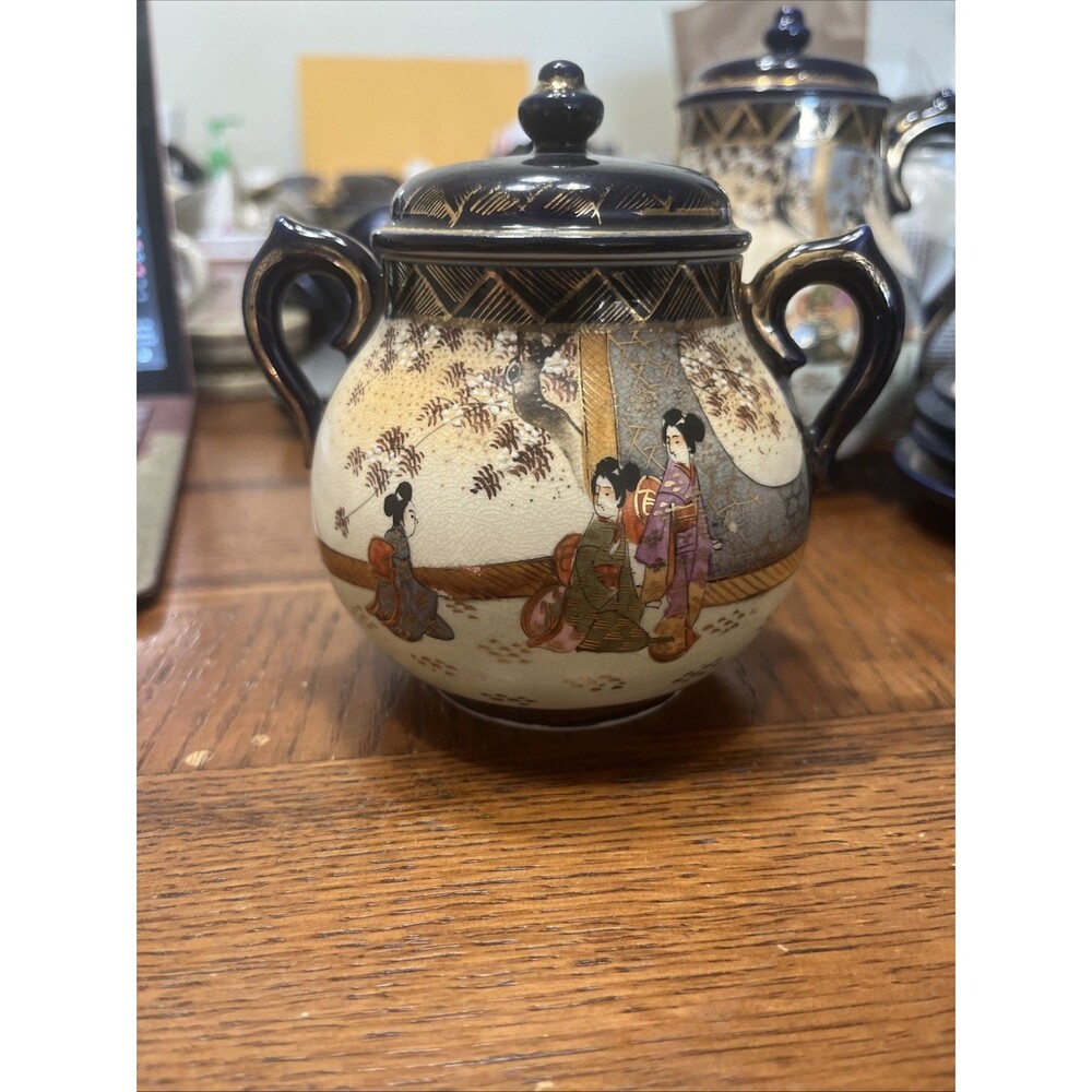 20th Century Satsuma Tea Set Tea Pot Sugar Bowl 4 Cups And Saucers Meiji Period